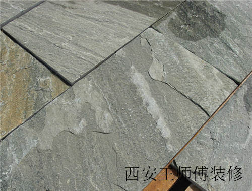 地面防滑砖如何选购 具有防滑效果的地砖怎么养护