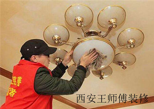 灯具清洗方法大全 灯具清洁方法与材质有关