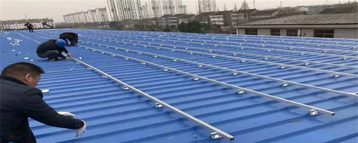 彩钢板下面怎么隔热