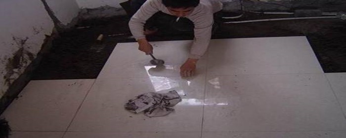新房装修是先铺地板砖还是先粉墙