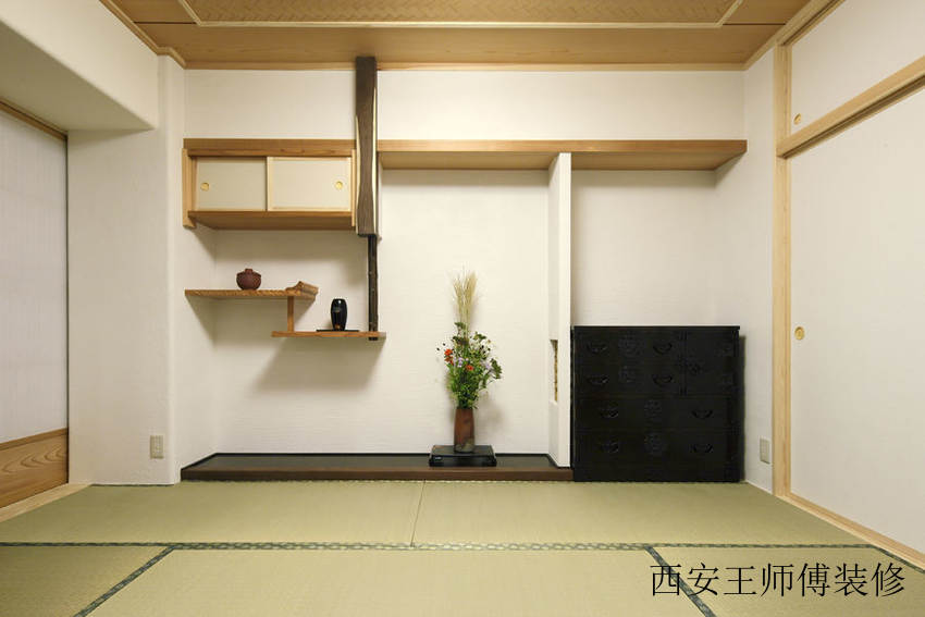 古色古香日式榻榻米卧室装潢欣赏图