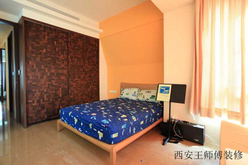东南亚卧室背景墙装饰图