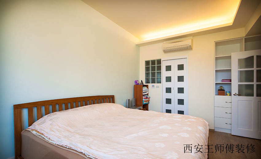 简洁朴素北欧风格卧室隐形门设计