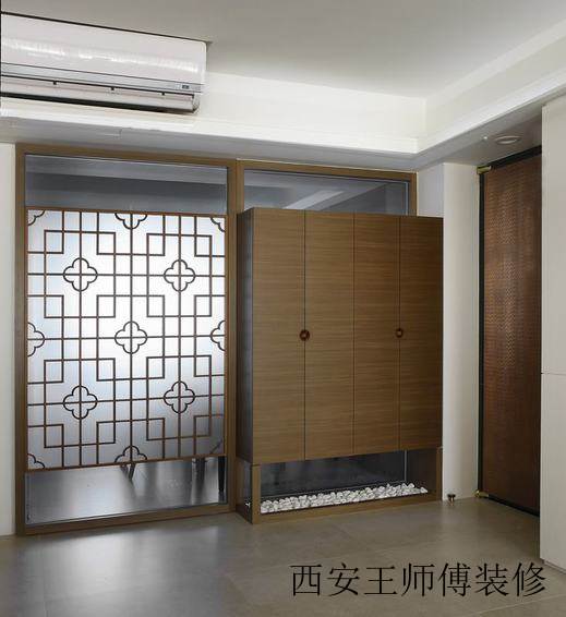 家居室内简约隔断装修图