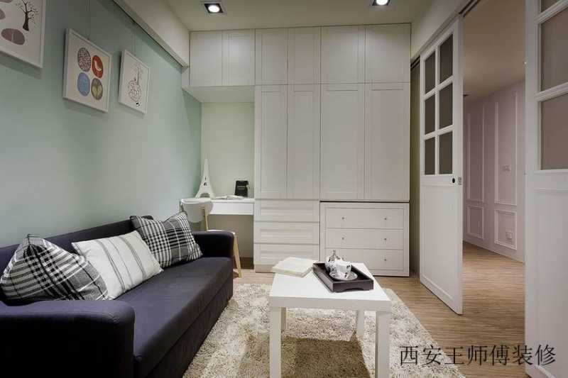清新简约小客厅收纳柜设计