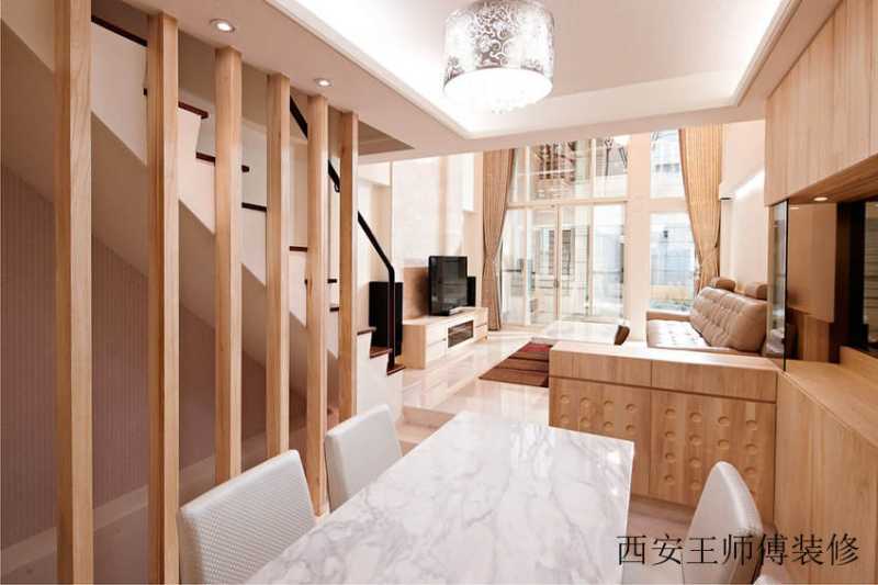 简约日式设计 餐厅实木镂空背景墙装饰