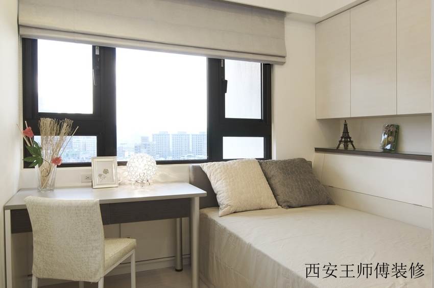 时尚简约设计卧室窗户案例图