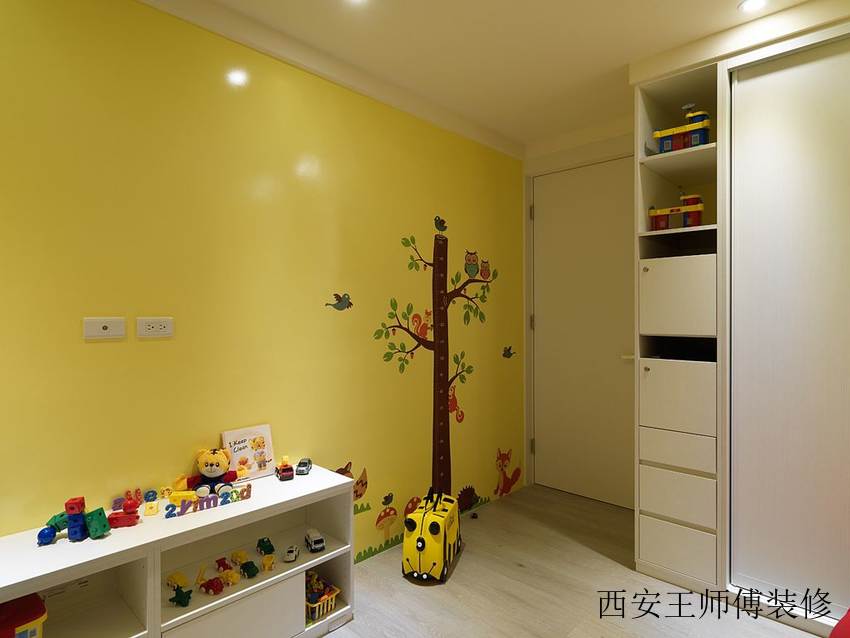 现代简约儿童房彩绘墙鉴赏
