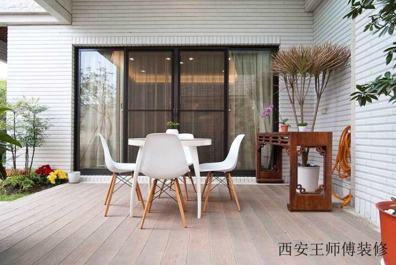 现代中式别墅阳台设计装修效果图