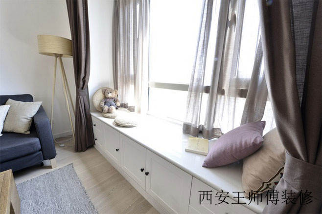 中性色都市简约风客厅飘窗设计