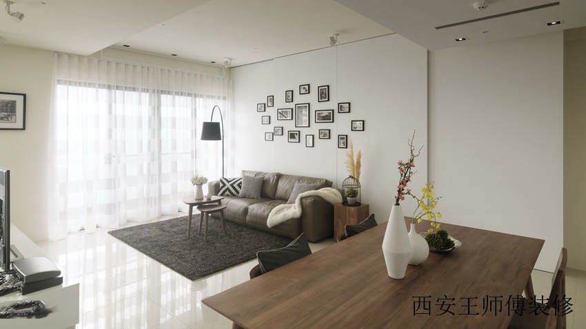 现代简约客厅白色窗帘装饰图