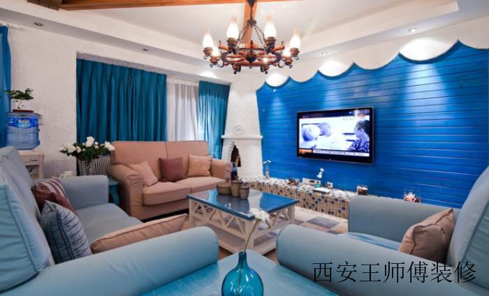 深蓝色地中海风格家居客厅装修效果图