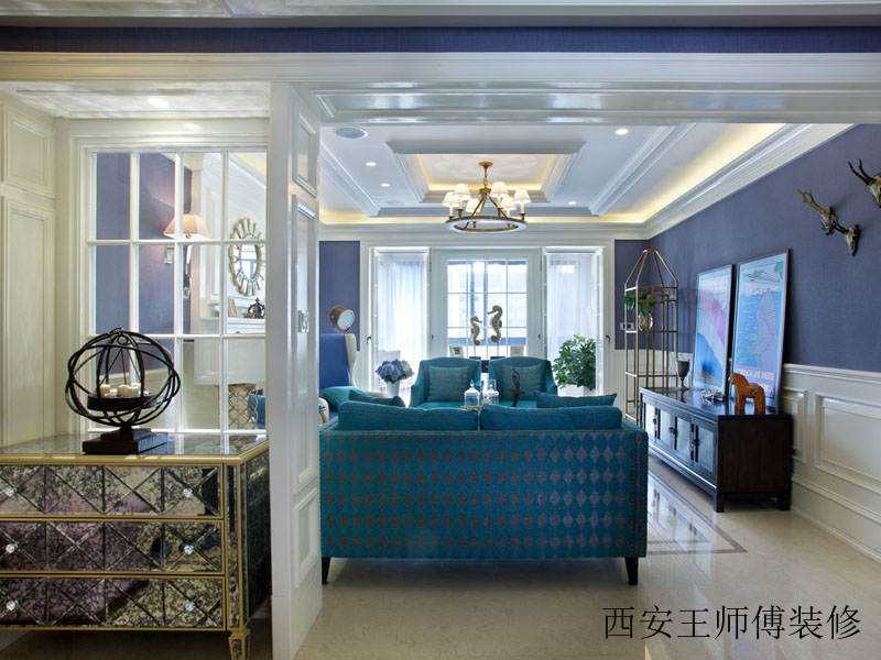 艳丽色彩混搭家居隔断设计