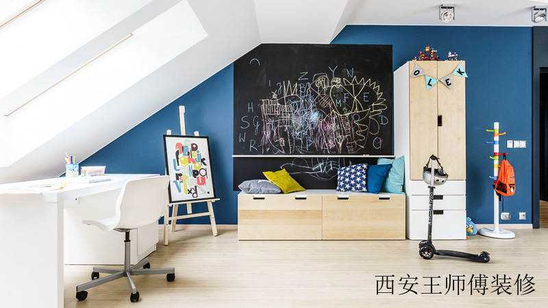 简约公寓阁楼儿童书房设计