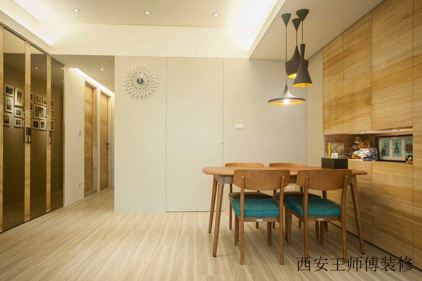 简约自然风实木餐厅装饰图