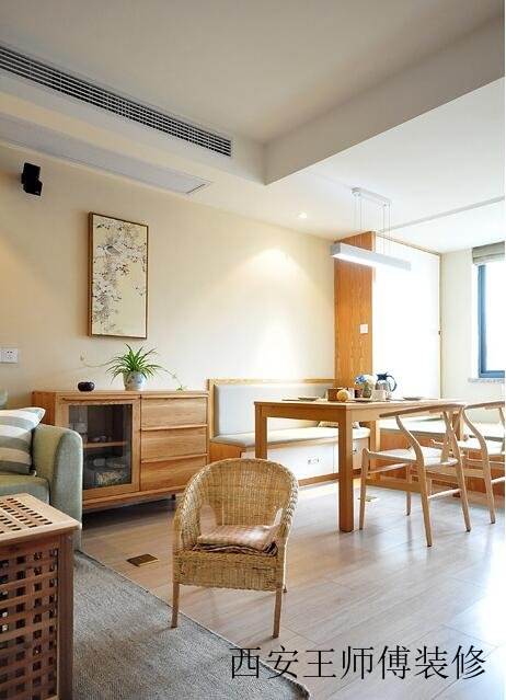 原木清新简雅宜家二居室餐厅设计装修图