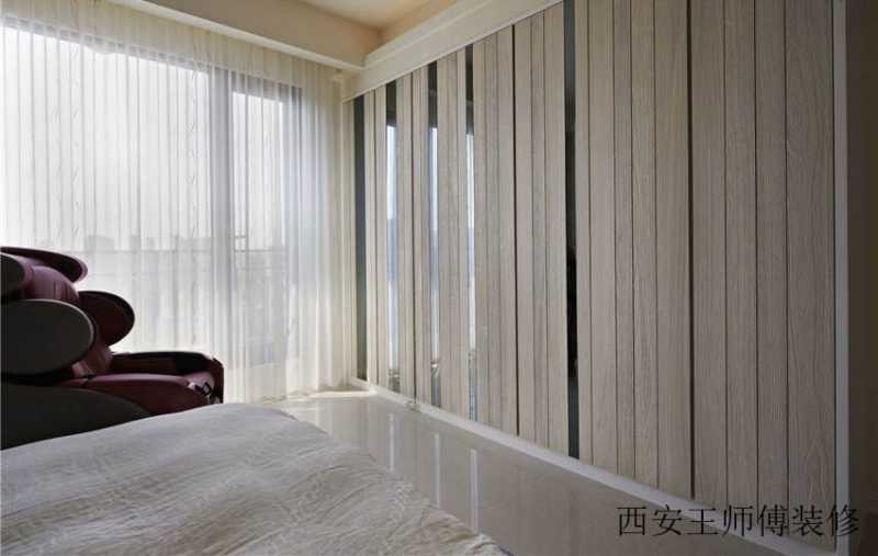 简约卧室白色窗帘设计