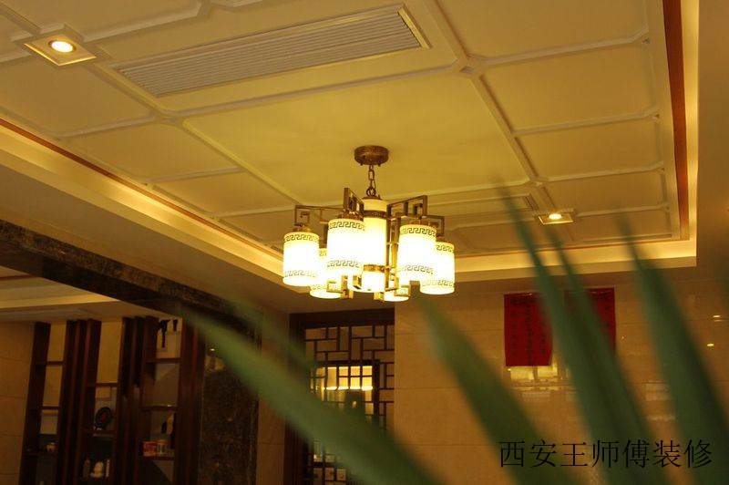 亦古亦今新中式风格设计家居客厅吊顶效果图