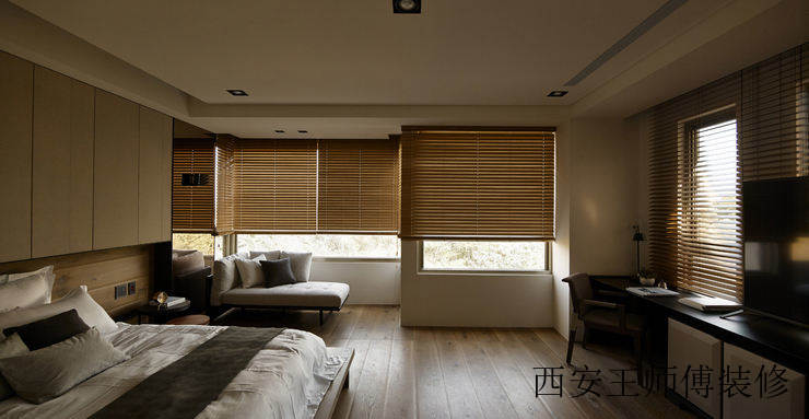 古朴美式卧室百叶帘装饰图