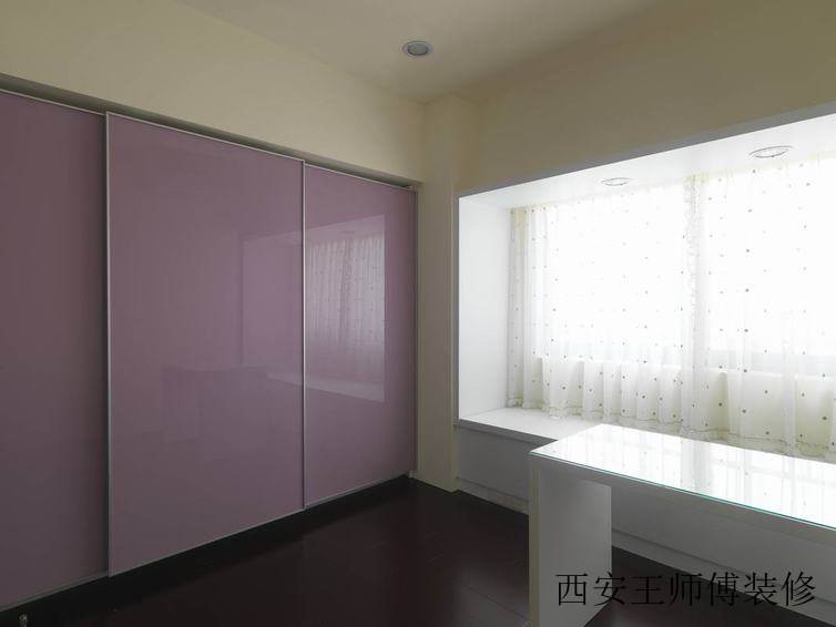 现代风格卧室局部装修效果图