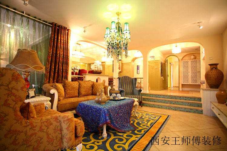家装客厅地中海风格吊灯装饰效果图