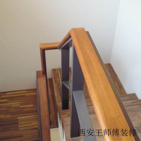 简约现代小别墅楼梯装修图