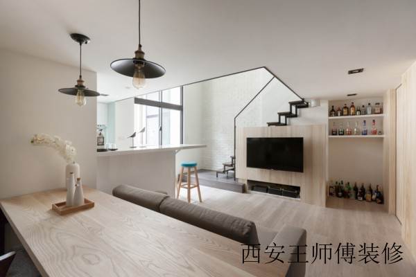 复式一楼原木现代简约装修图
