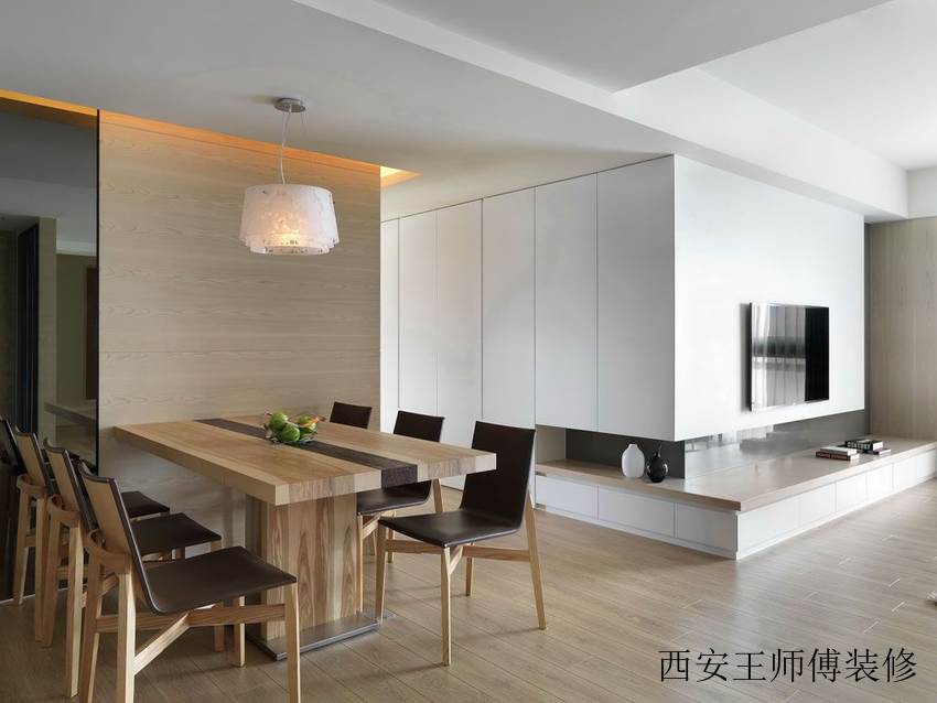 原木现代家居餐厅装饰案例图