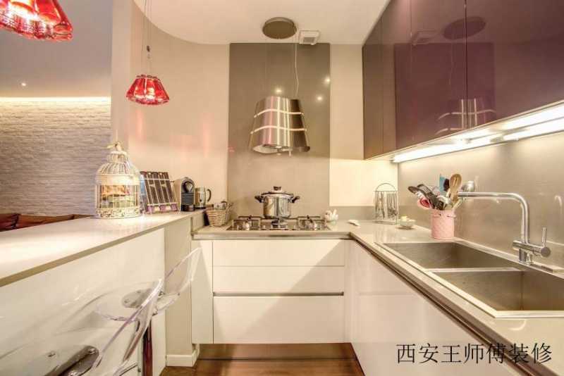 时尚优雅北欧厨房吧台大理石台面装饰图