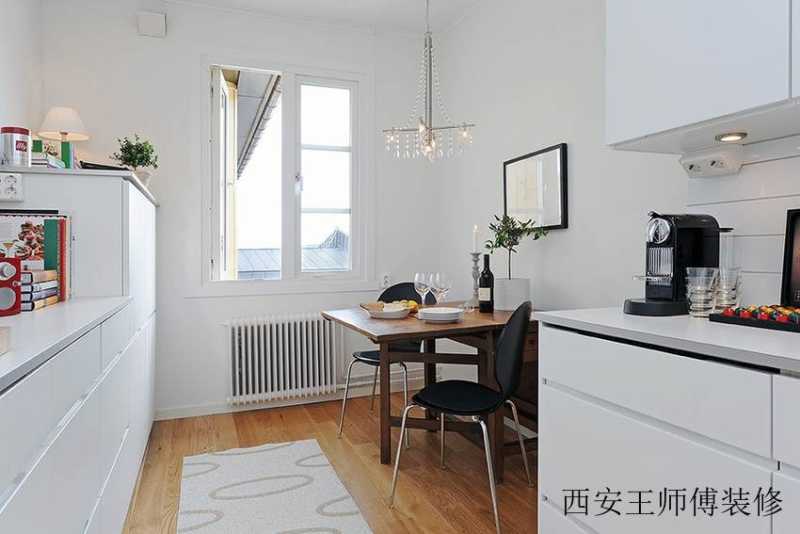 时尚简约小户型餐厅案例图