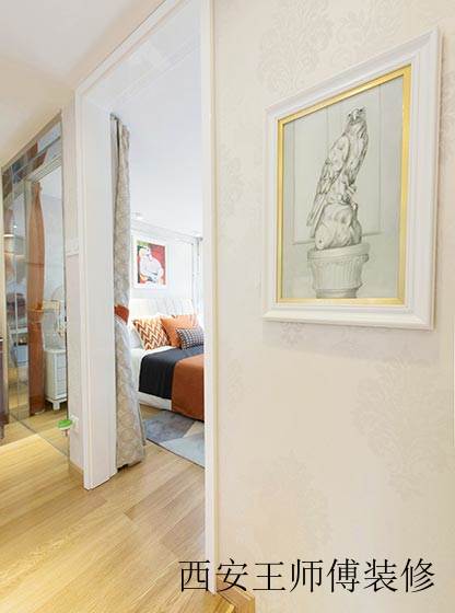 时尚简约过道挂画装饰欣赏