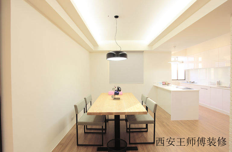 纯净简约餐厨房半隔断设计