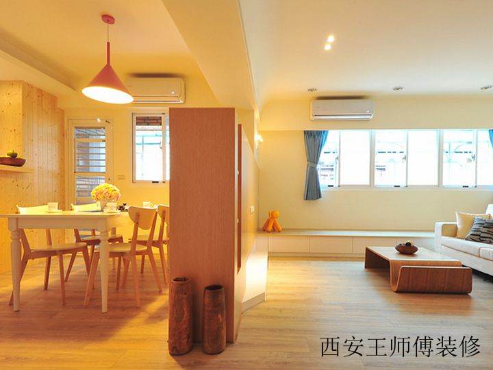简约设计原木装修小户型室内隔断效果图