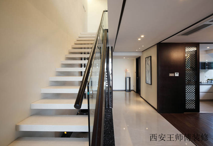 现代摩登新中式风格复式楼梯设计装修欣赏图