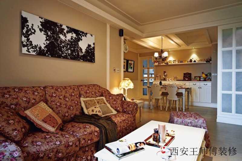 碎花欧式田园家居客厅装饰画欣赏