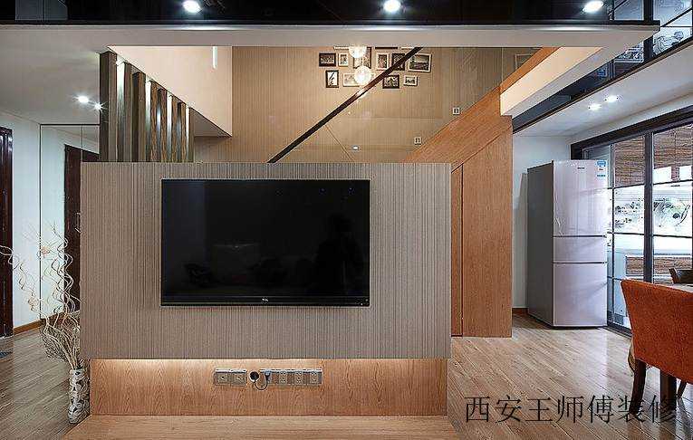 时尚别致现代家居电视背景墙设计