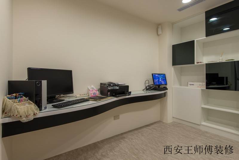 简约欧式风书房电脑桌设计