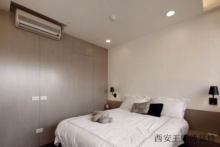 现代简约卧室 实木背景墙装饰图
