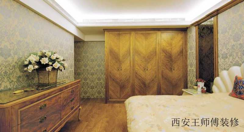 豪华东南亚风格卧室衣柜图