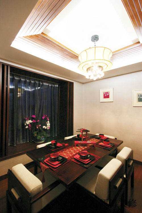古典中式复式餐厅飘窗欣赏图