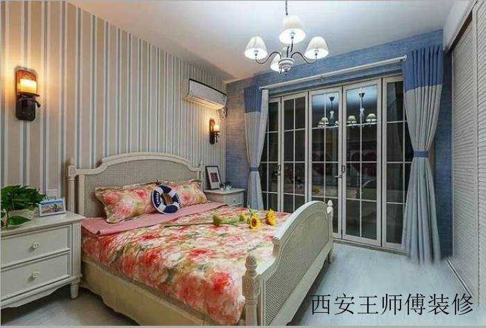 蓝色唯美地中海风格卧室落地窗设计装修图
