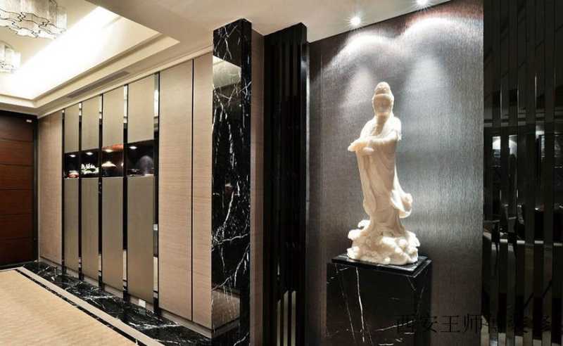 高端中西混搭风玄关摆台装修效果图