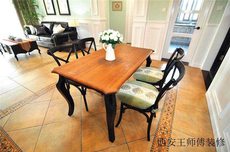 美式乡村风格餐厅餐桌椅布置