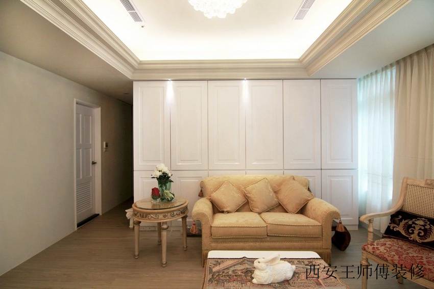 简约现代客厅沙发背景墙设计