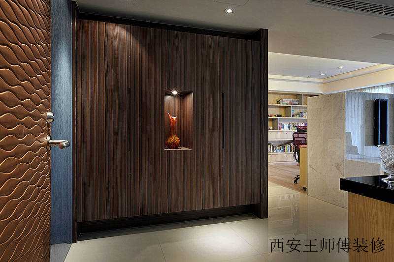 现代家居进门玄关收纳柜设计