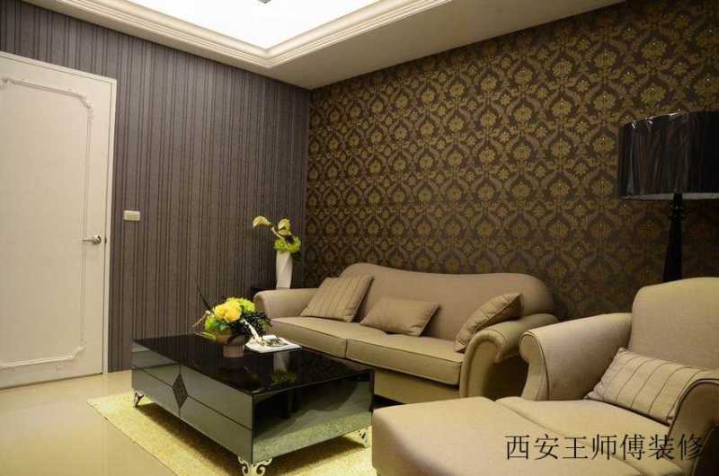 简欧客厅咖色系墙纸装饰图
