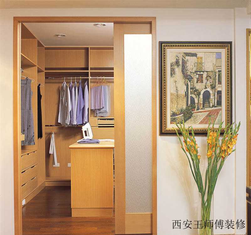 日式现代风格衣帽间衣柜设计