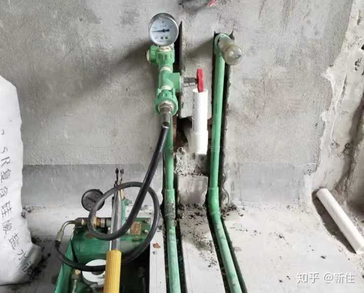 定制衣柜安装要注意什么有哪些方面呢视频(安装定制柜子需要注意什么)